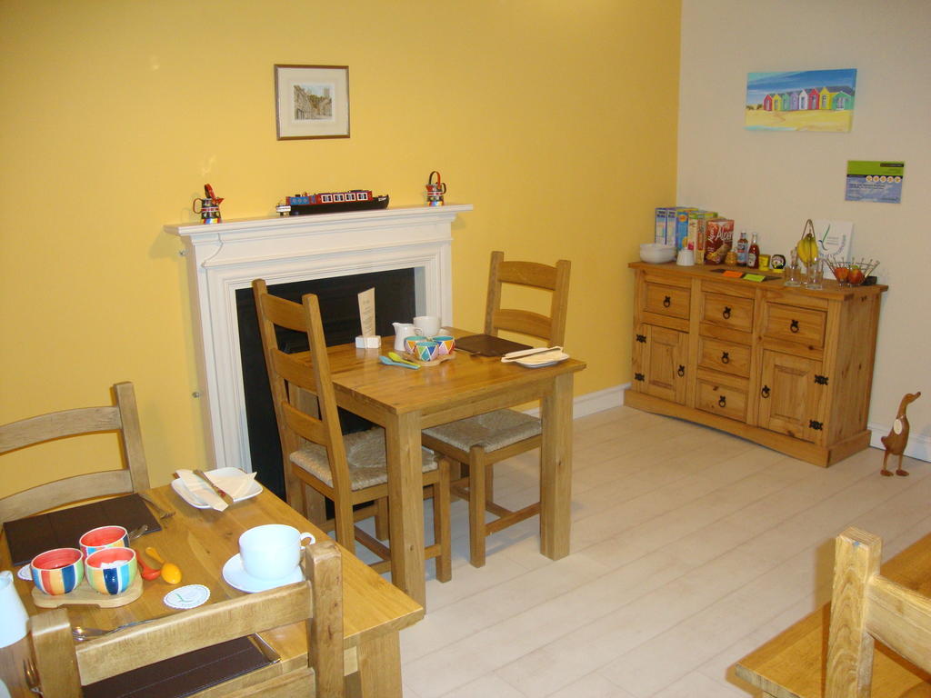 Canal View Bed And Breakfast Saxilby Exterior foto